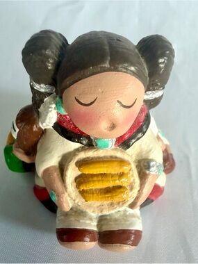 Whitefeather Studios Hand Painted Native American Girl Storyteller Figurine EUC
